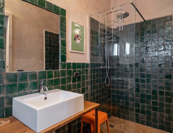 Doccia nella Casa Vacanze Dimora Cagnazzi ad Altamura in Puglia, Bari. Vicino Matera.