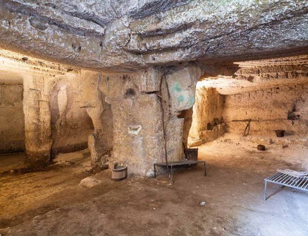 ipogei-sepolcri-altamura-puglia-matera-sito archeologico-necropoli
