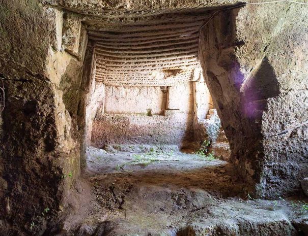 ipogei-sepolcri-altamura-puglia-matera-sito archeologico-necropoli